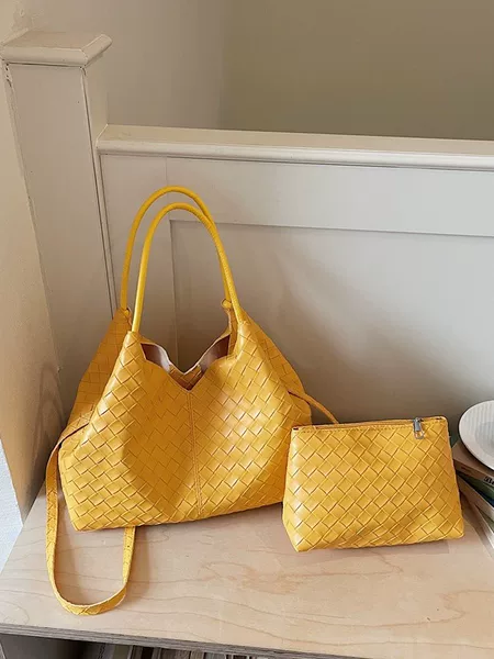 New 2026 large women's bag, high-end, large-capacity sheepskin commuter underarm bag, hand-woven bag