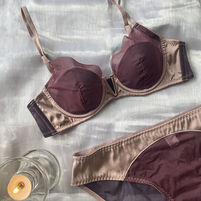 Women's French-Style Mesh Bra Set with Thin Cups, Soft Underwire, Thin Design, Makes Large Busts Appear Smaller, Deep V-Neck, Enhances Cleavage