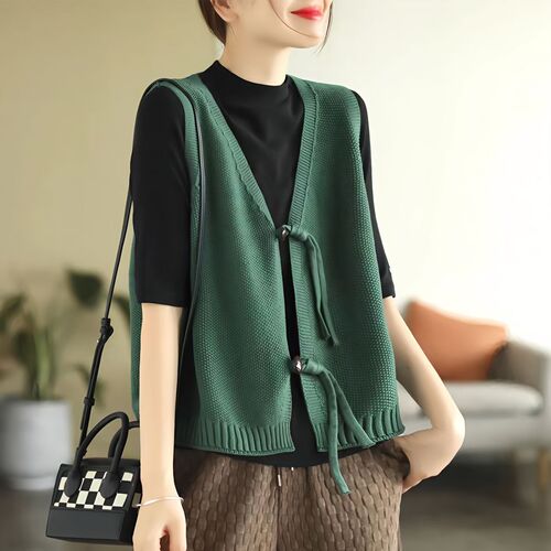 Large size retro artistic cotton knitted vest for women in spring and autumn loose sweater, waistcoat, buckle, horse clip, worn outside