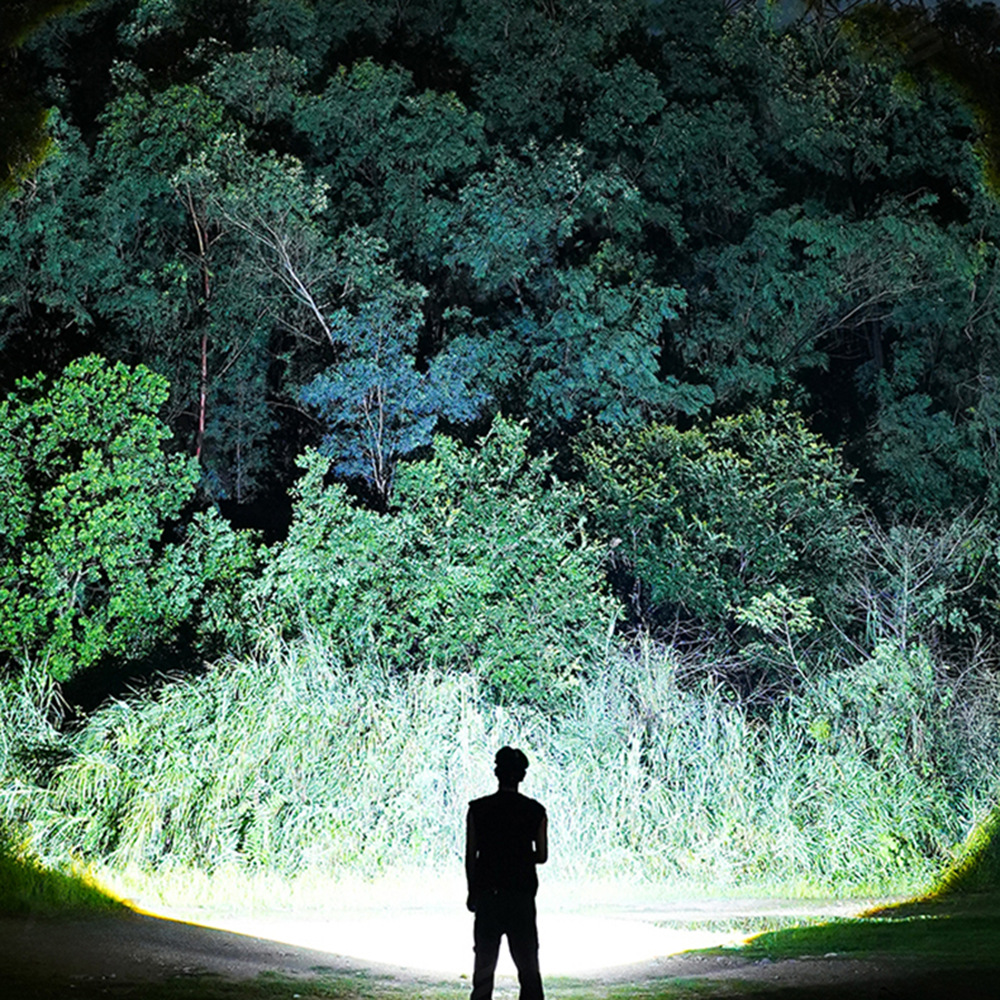 Lámpara de bicicleta al aire libre para montar por la noche linterna de luz fuerte faro a prueba de lluvia carga carretera de montaña equipo de bicicleta