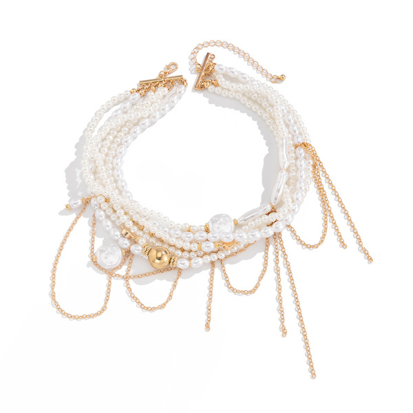 fashionable accessory pearl