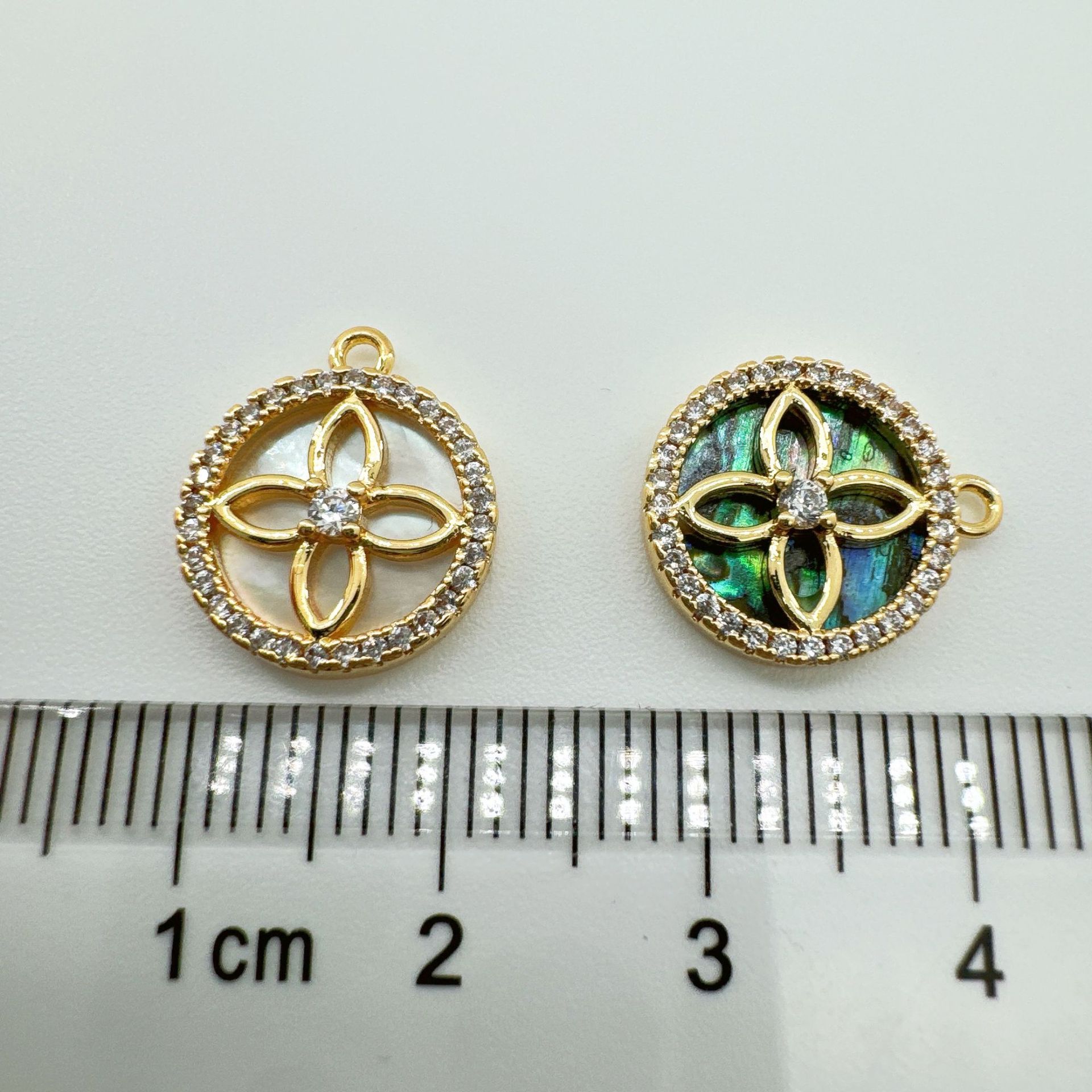 6g Weight Pendant Jewelry Making Type Diameter 10mm Jewelry Making Size Shell Inlay Material DIY Jewelry Accessories Classification 1 Piece Quantity Copper Material Clouds, Sun Pattern Plating, Inlay Design Classic Style Style 1 Piece Diameter 10mm Copper Shell Clouds Sun Pendant 14
