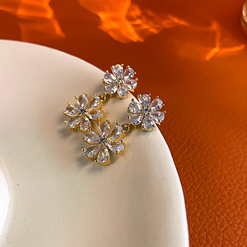 47#E4990 Silver Needle-Gold