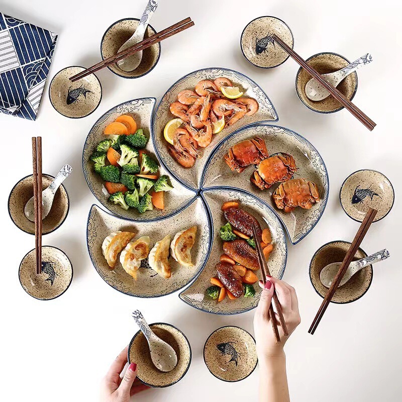 Japanese-style ceramic platter tableware combination moon-shaped reunion plate party dinner plate sushi snack plate suit