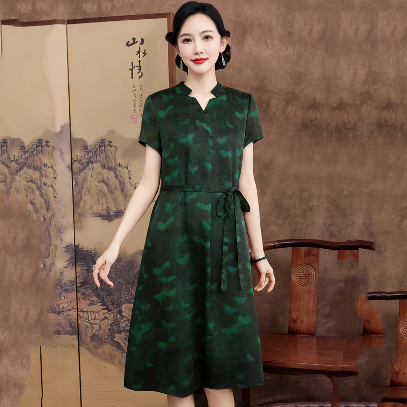 Heavy silk floral cloud silk dress for women, new spring-summer style, slimming and elegant, suitable for mothers, V-neck mulberry silk dress