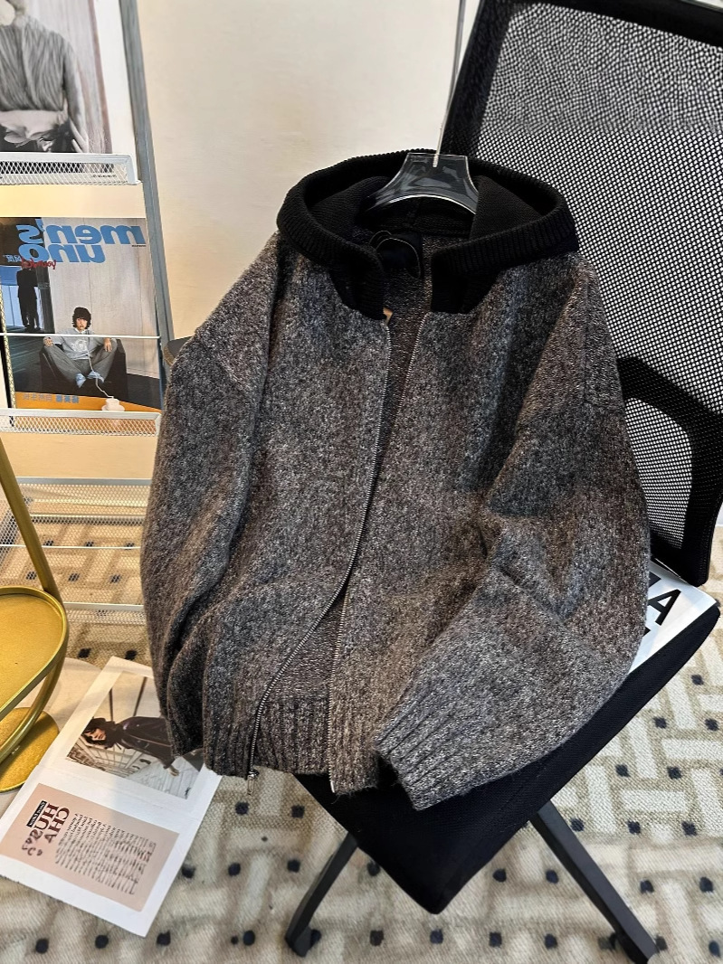 Atmospheric cardigan