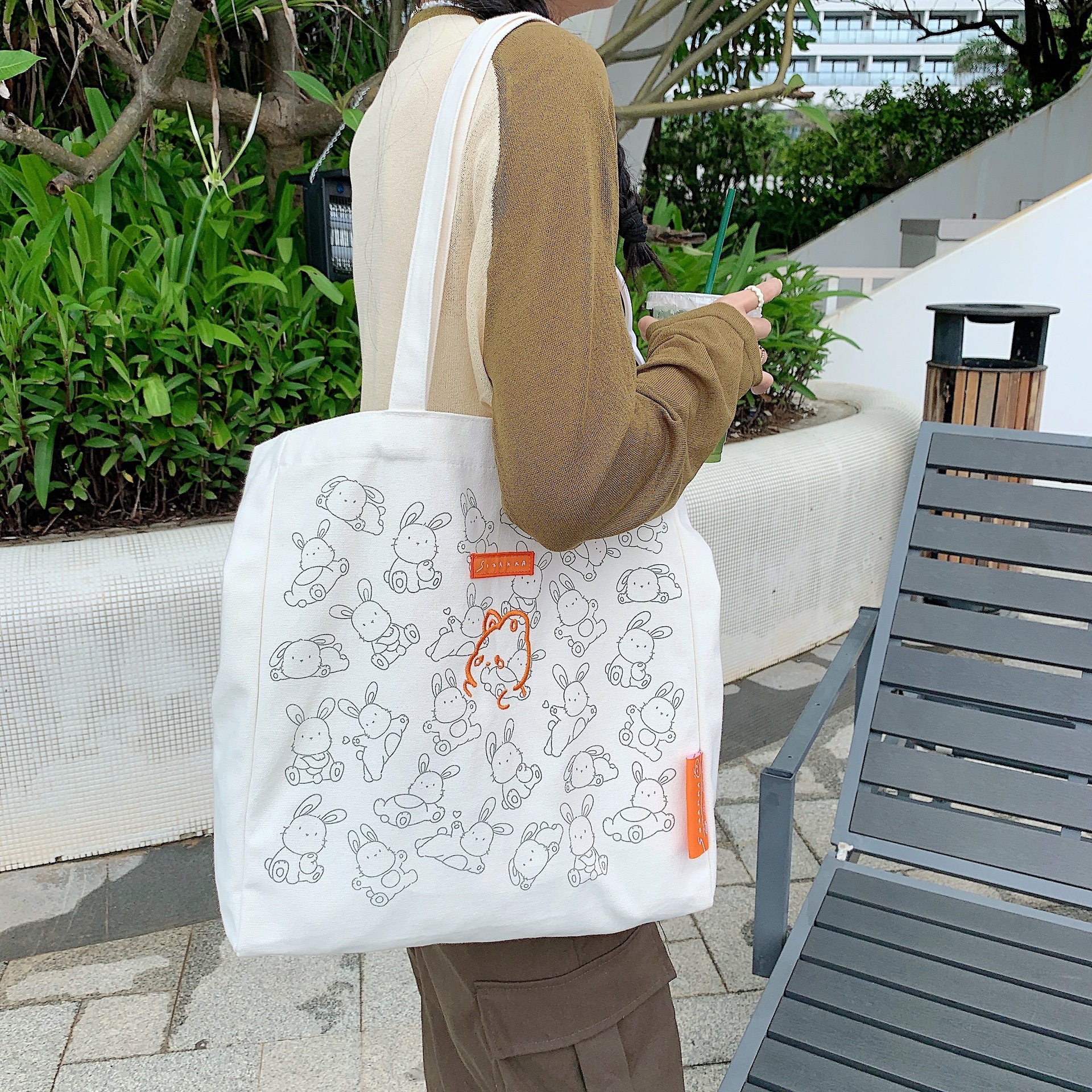 Stock 26104 Little Rabbit Canvas Bag, large-capacity single-shoulder bag for women, simple student double-shoulder handbag, durable Item Picture