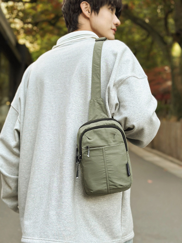 携帯電話の男性のファッションの小さい大衆の胸の包みの個性の小さいかばんのレジャーの日本のスポーツの小包の軽やかな斜めのショルダー・バッグ|undefined