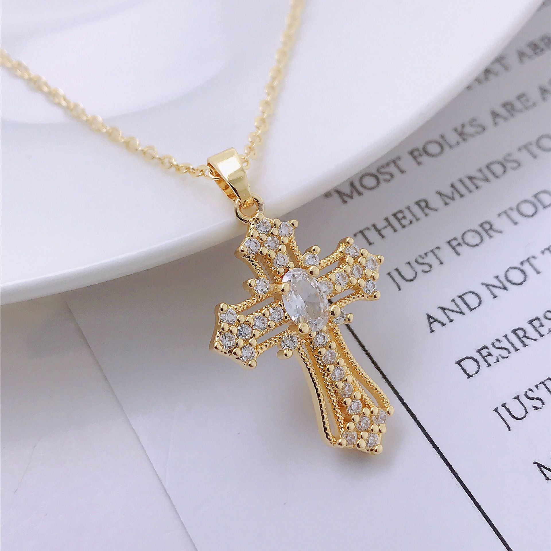 Cross Pattern Women's Gender Elegant Lady Cross Alloy Plating Inlay Zircon Women's Pendant Necklace