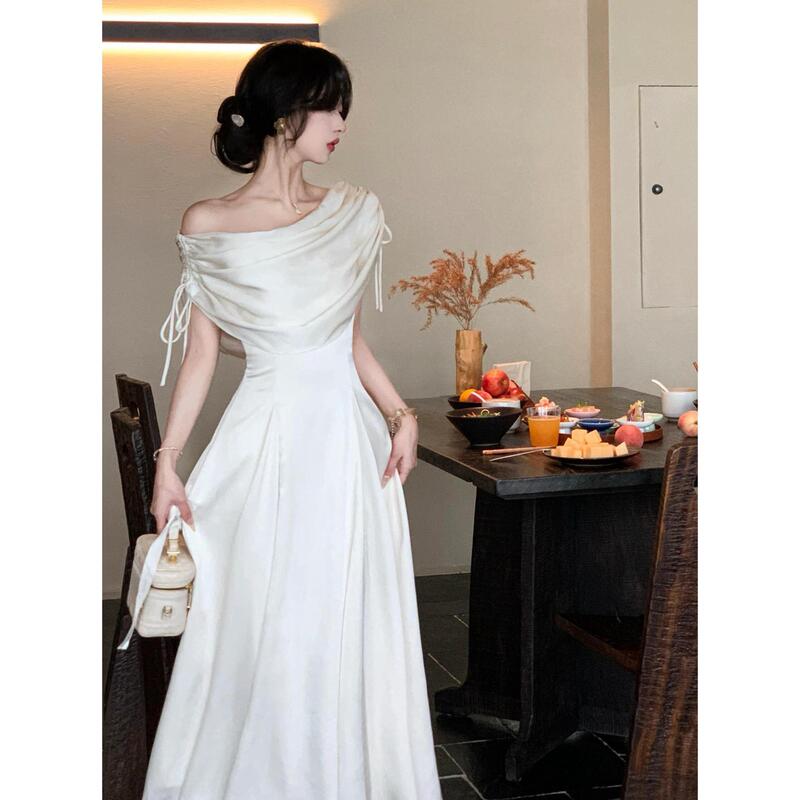 High-End Irregular Neckline Design, One-Shoulder Waist-Cinching Dress for Women, Summer 2025 New Fashion, Elegant and Trendy High-End Irregular Neckline Design, One-Shoulder Waist-Cinching Dress for Women, Summer 2025 New Fashion, Elegant and Trendy