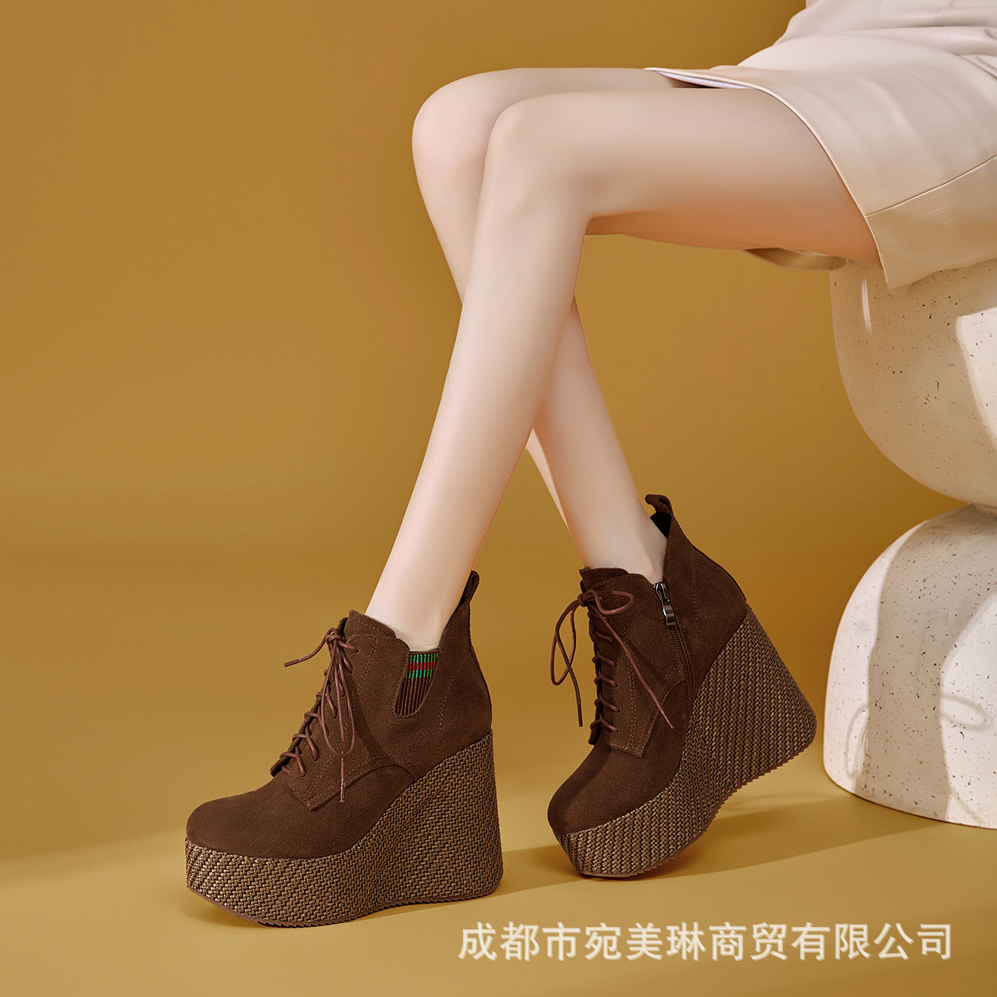 真皮坡跟马丁靴女2025秋冬新款真皮厚底短靴复古不累脚超高跟靴子