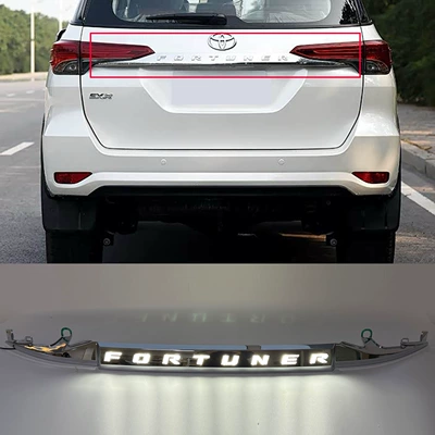 Suitable for Toyota Fortuner 16-25 Models, Through-The-Tail Light, Running Brake, Reversing, Flashing Rear Fog Light (Brake light) - led-through-light-gray-model-1-pair