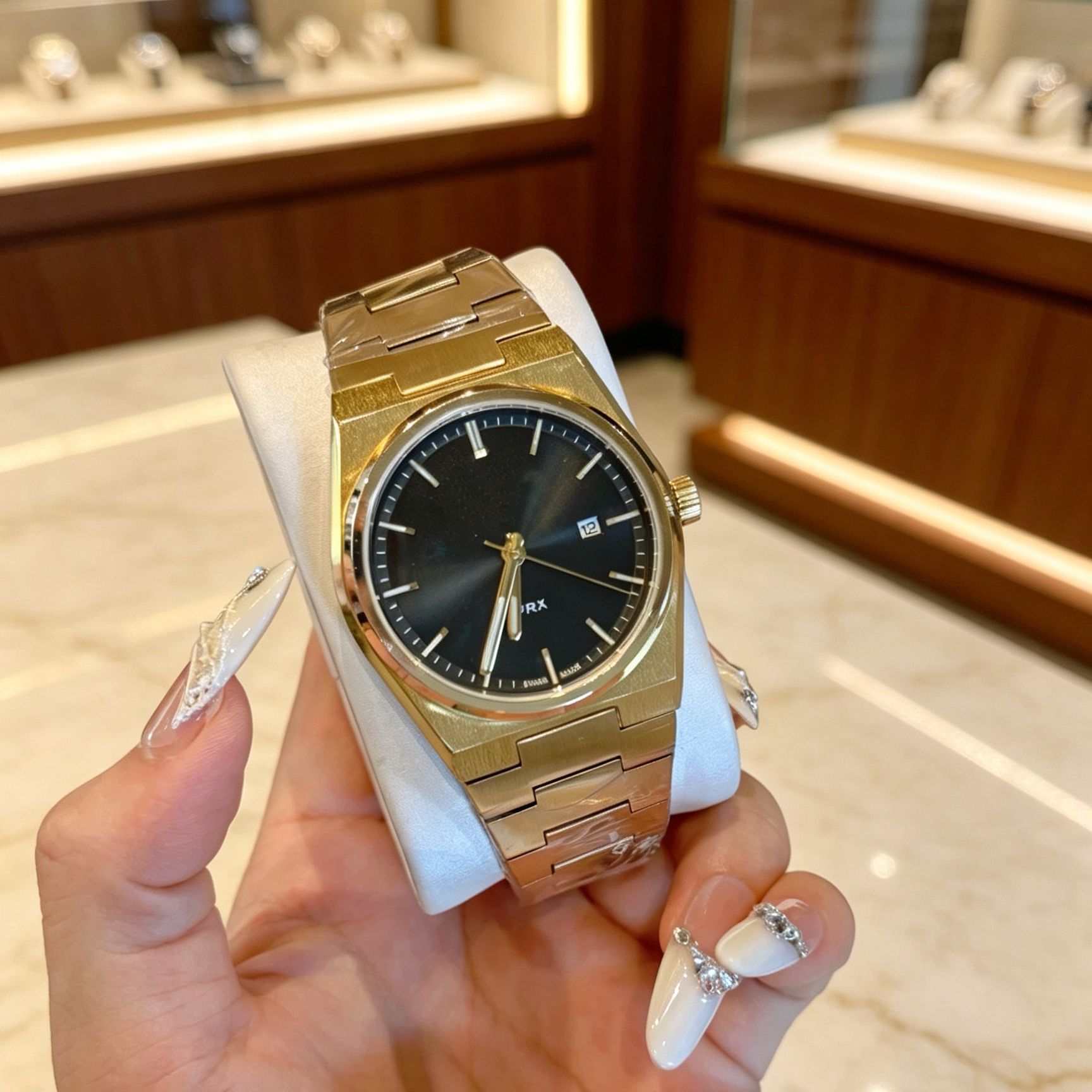 URX Quartz Gold-Tone Steel