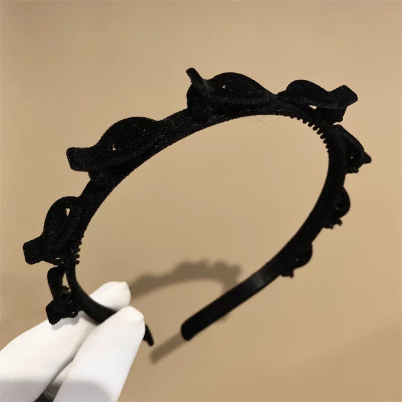 77#Flocked black headband