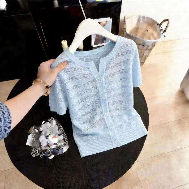 Áo len dệt kim cổ tròn tay ngắn, phom dáng ôm nhẹ, hàng mới mùa hè — màu xanh nhạt chi tiết 1