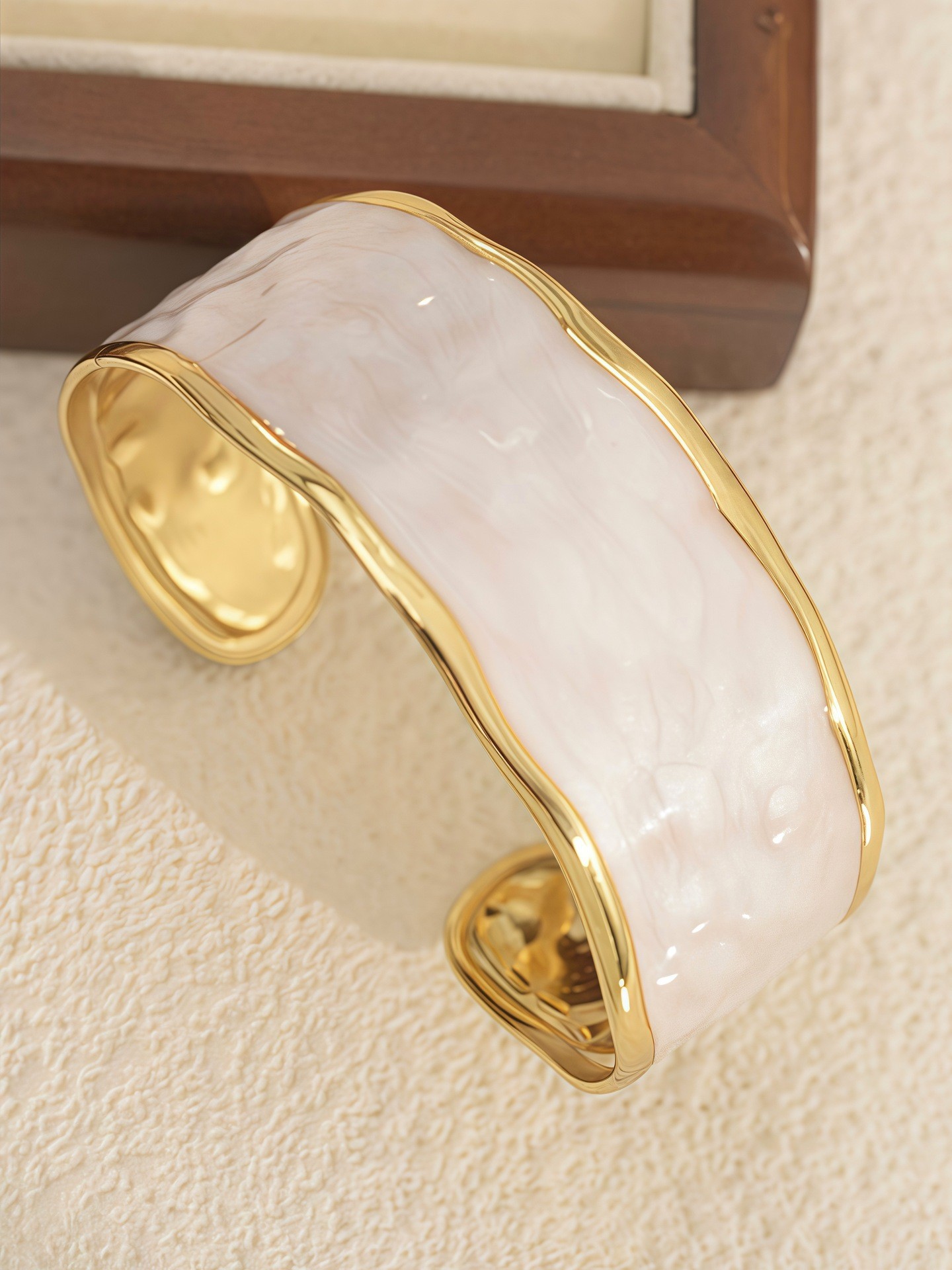 Clásico de esmalte blanco