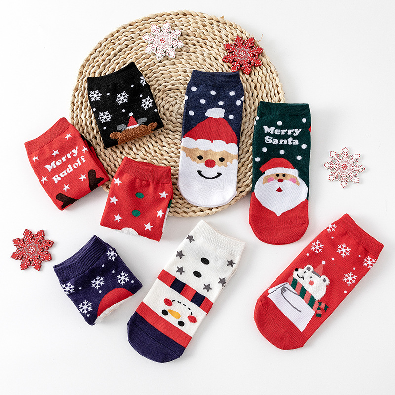 Christmas 4 pairs/set Socks Lady Autumn winter cotton Christmas socks cartoon socks 4 double New Year socks Cute Christmas socks_voghion.com