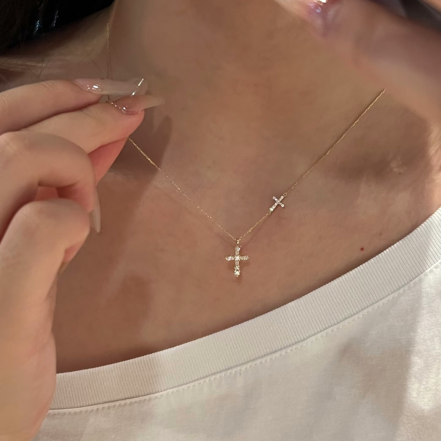 Vintage Full Diamond Twin Cross Necklace for Women, Light Luxury Niche Diamond Pendant, Ultra-Fine Clavicle Chain, Birthday Gift