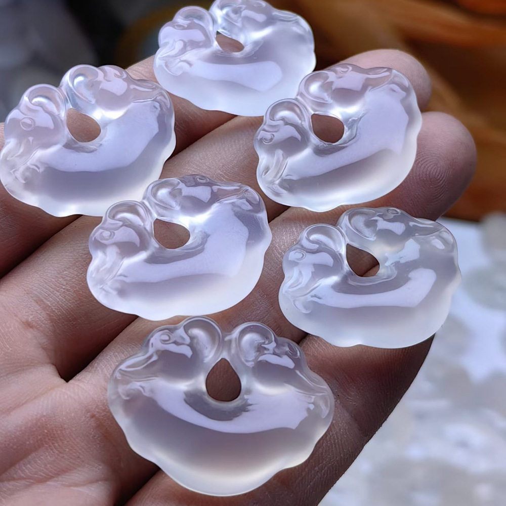 Jadeite Old Material Auspicious Cloud Lock Pendant, Couple Style, Auspicious Cloud Peace Lock, Lucky Charm Wholesale Source
