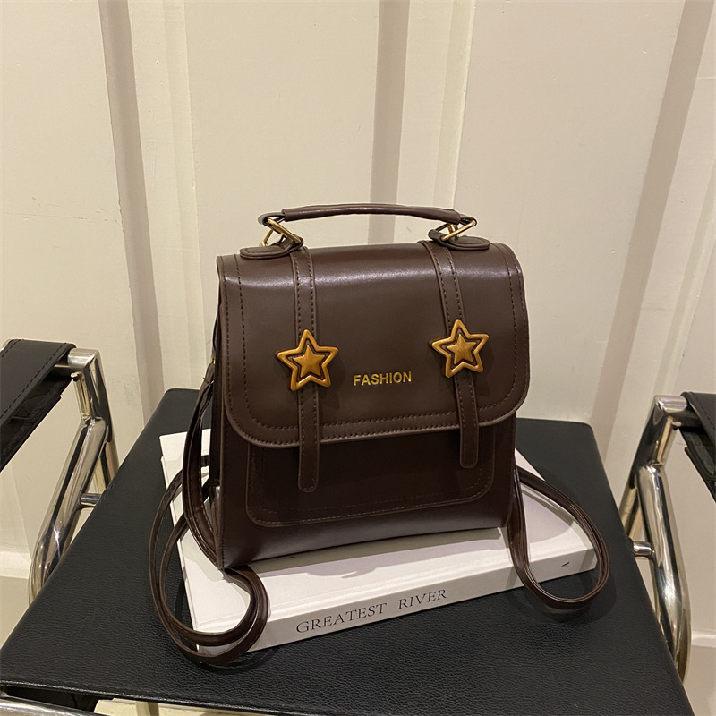 2024 otoño y invierno tendencia de nicho nuevo tipo de mochila de hombro para mujeres moda casual versátil mochila de viaje casual