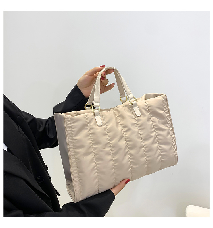 Tote Bag Bags Type Women's Medium Nylon Solid Color Streetwear Zipper Tote Bag