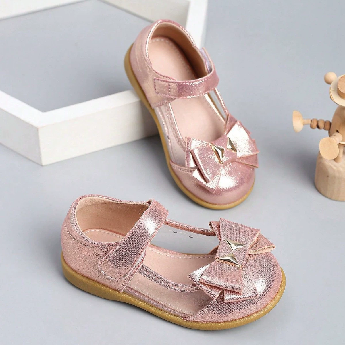 Кросс-бордерная внешнеторговая французская обувь для девочек: мягкие туфли-принцессы с бантиком, модные, универсальные, стильные, плоские.