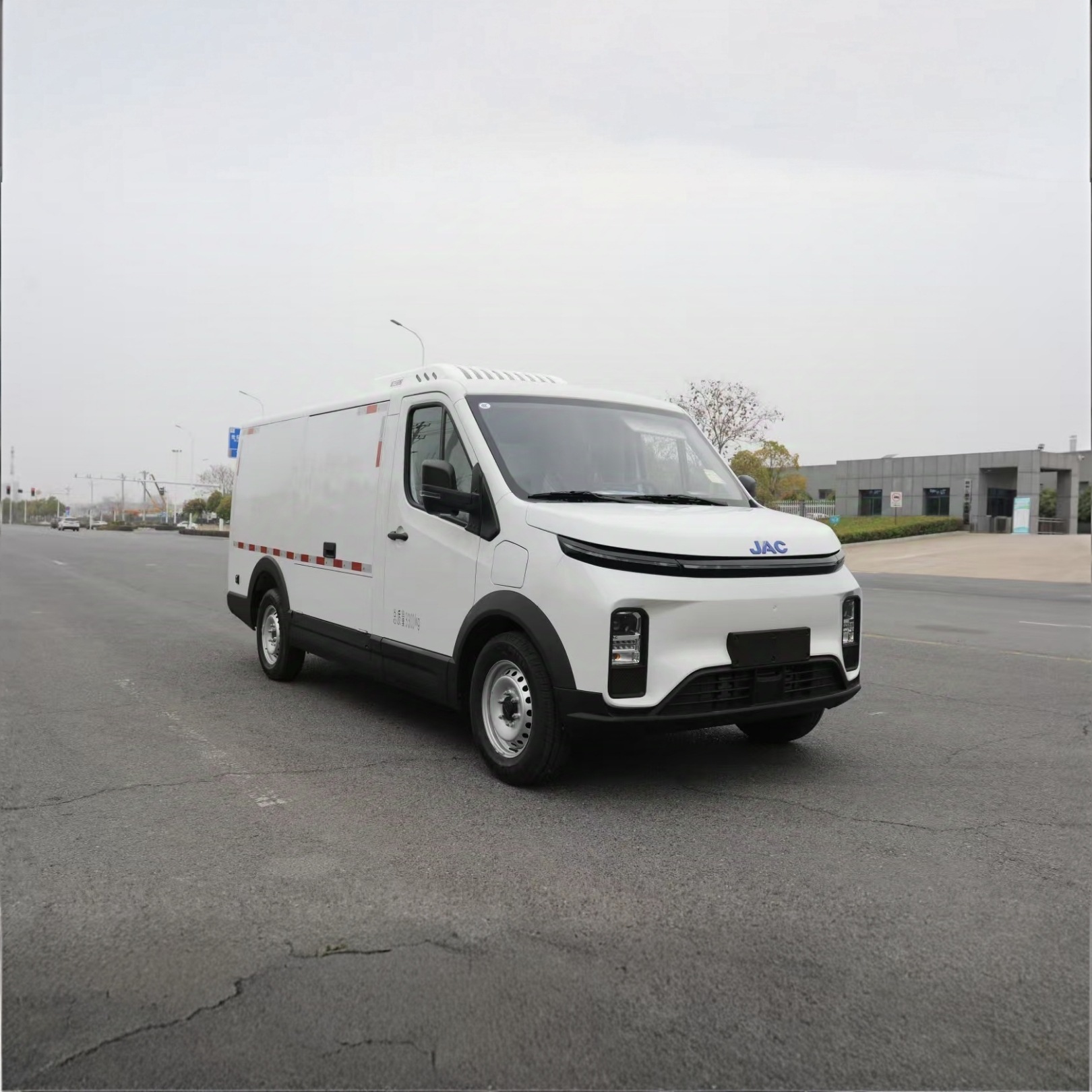江淮Vαn宝路5.3方纯电面包冷藏车药品疫苗运输车市内冷链配送车