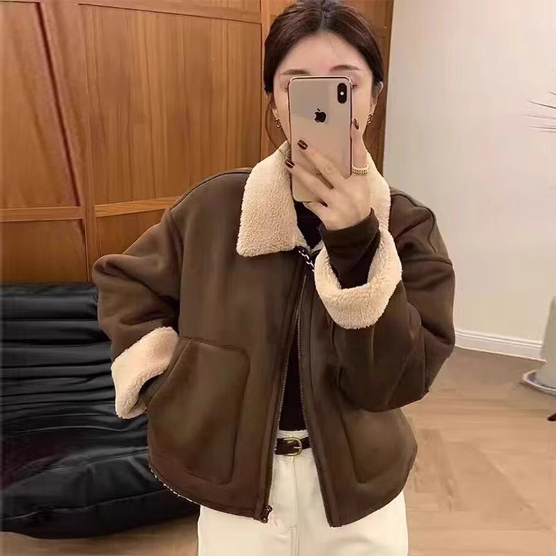 Fur Integrated Thickeneded Lamb Wool Jacket for Women Winter Design American Retro Warm Short Lapel Motorcycle Jacket