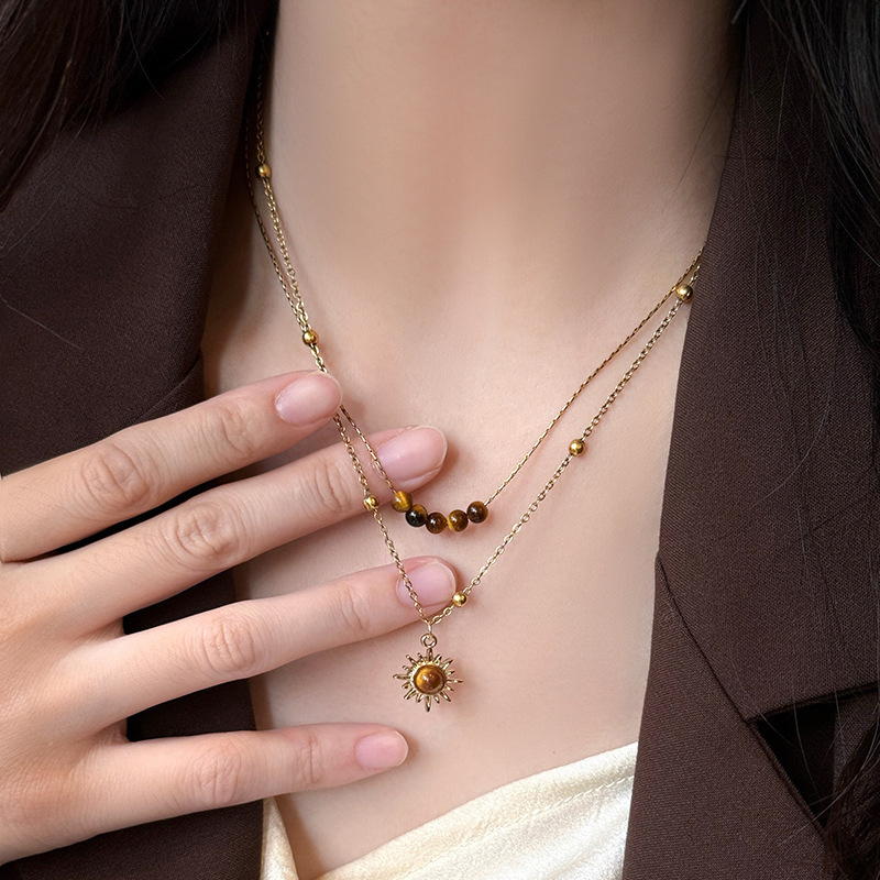 Vintage Golden Sunflower Tiger Eye Necklace Women's Niche Design Fold Wear Woolen Chain Autumn and Winter Collarbone Chain Accessories Vintage Golden Sunflower Tiger Eye Necklace Women's Niche Design Fold Wear Woolen Chain Autumn and Winter Collarbone Chain Accessories