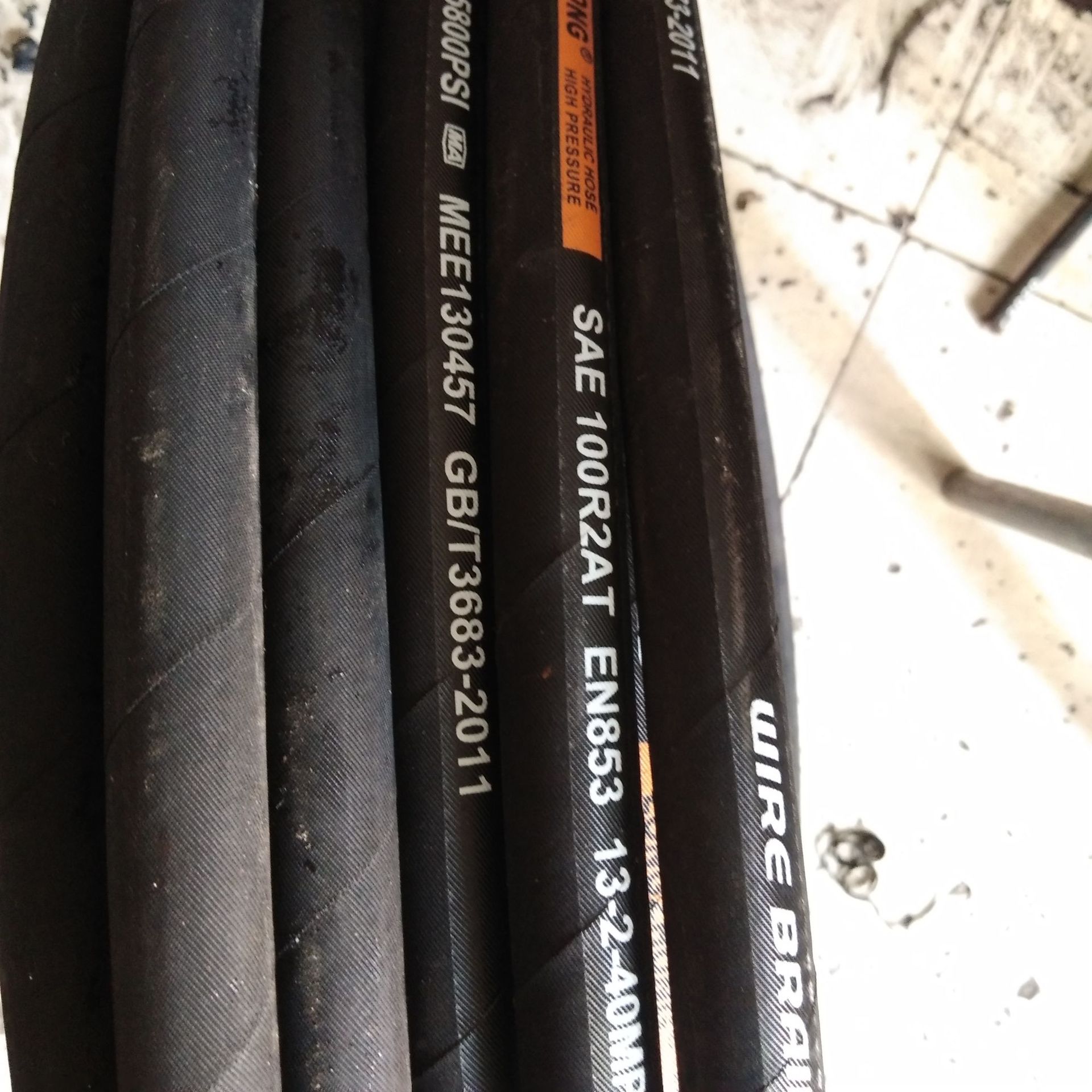 厂家供应高压油管13-2p方向转向机液压油管