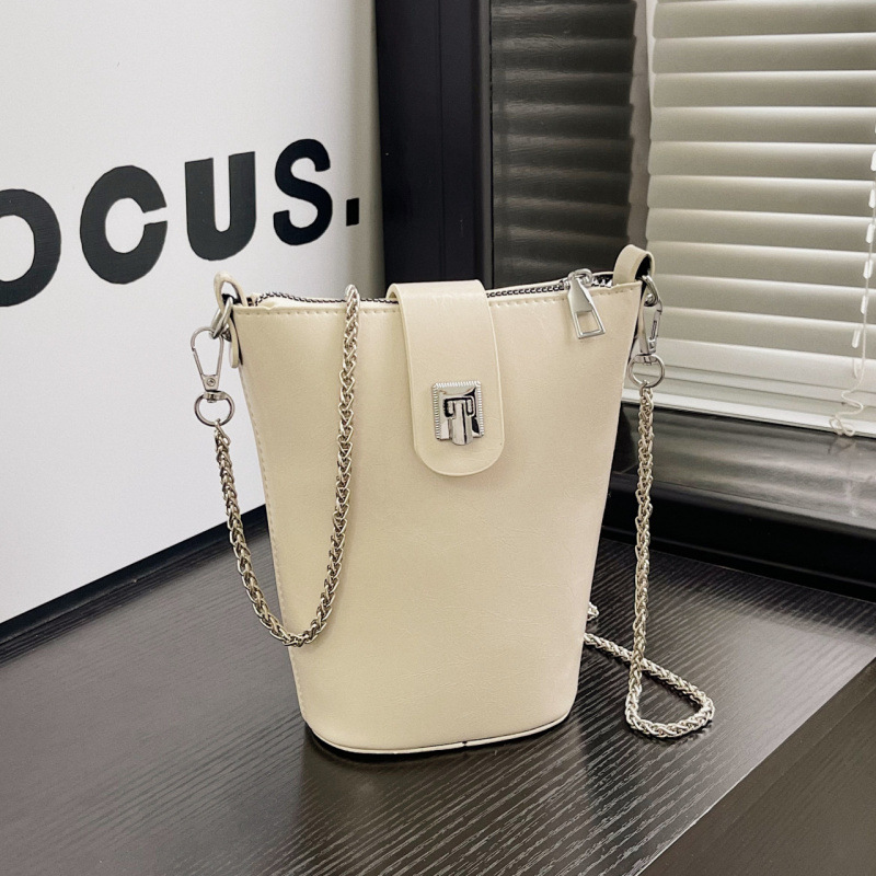 Bolso de mujer de cadena de cadena de mini bolso nuevo bolso de hombro de verano de alta calidad bolso de cubo simple
