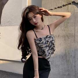 夏季小吊带背心女夏季内搭设计感复古2025新款百搭上衣外穿chic潮