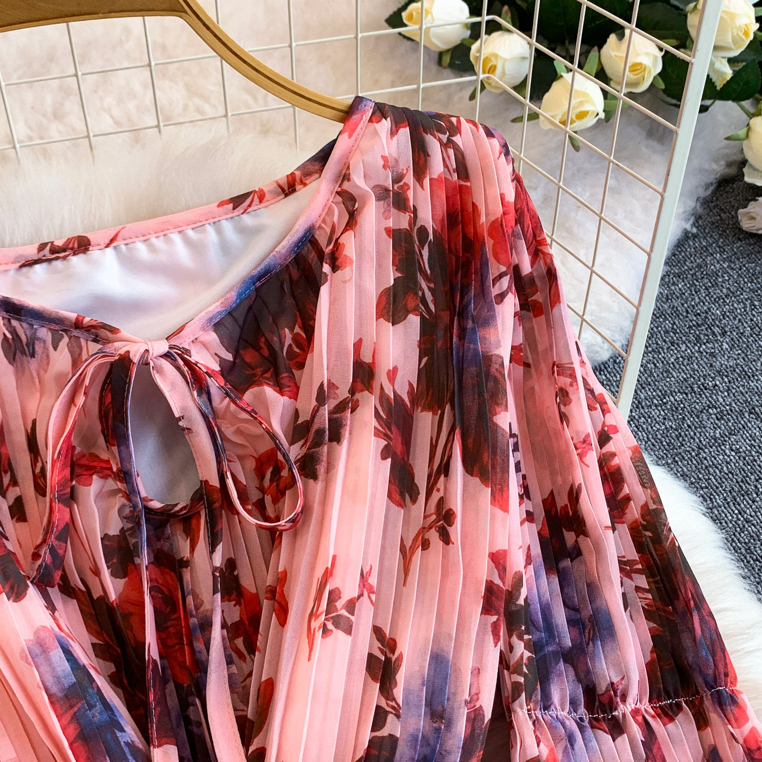 Floral Print Sweetheart Dress for Women with Bow Tie round Neck Flutter Sleeves Waist Tie Ruffled Hem Versatile Design_ecoleips.com