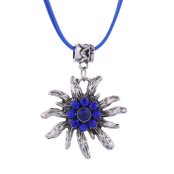 Retro ethnic necklace