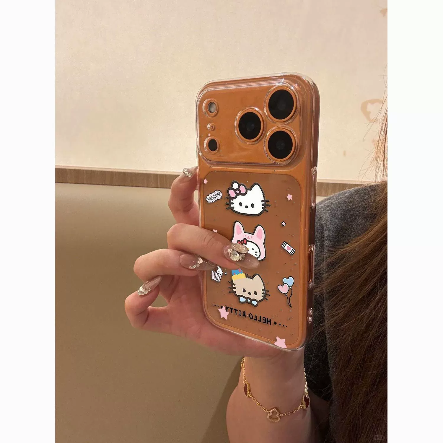 Вливание чернил Hello Kitty подходит для Apple 17 16promax с тонким отверстием мягкий корпус 13 14 15 мультяшный стиль 16pro