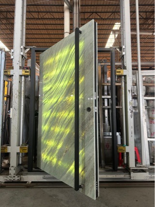 个性西班牙云石设计感应灯偏轴门