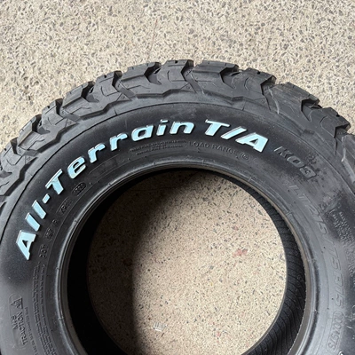 215/225/70R16Jeep Pickup Truck – Off-road şinlər