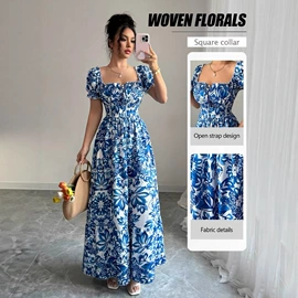 连衣裙;时尚休闲套装;女式T恤