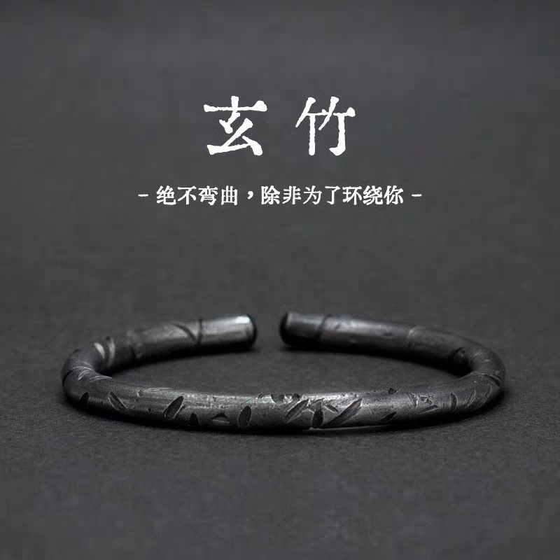 2023 Cruz-frontera de los hombres tejidos giro pulsera personalizada colección nueva europea y americana retro pulsera abierta al por mayor