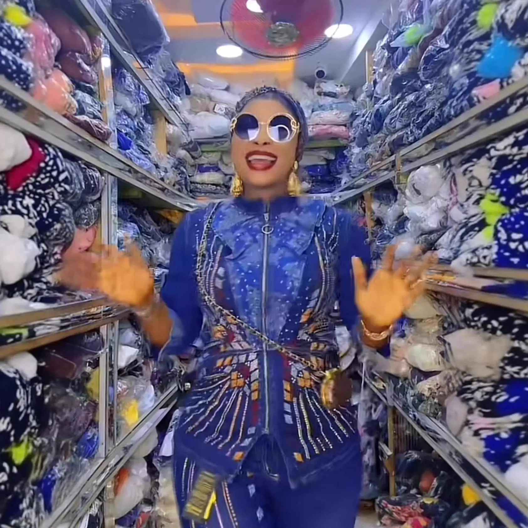 牛仔裤女套装钻石长袖长裤新款夏秋长款外搭遮肉叠穿外贸货源蓝色