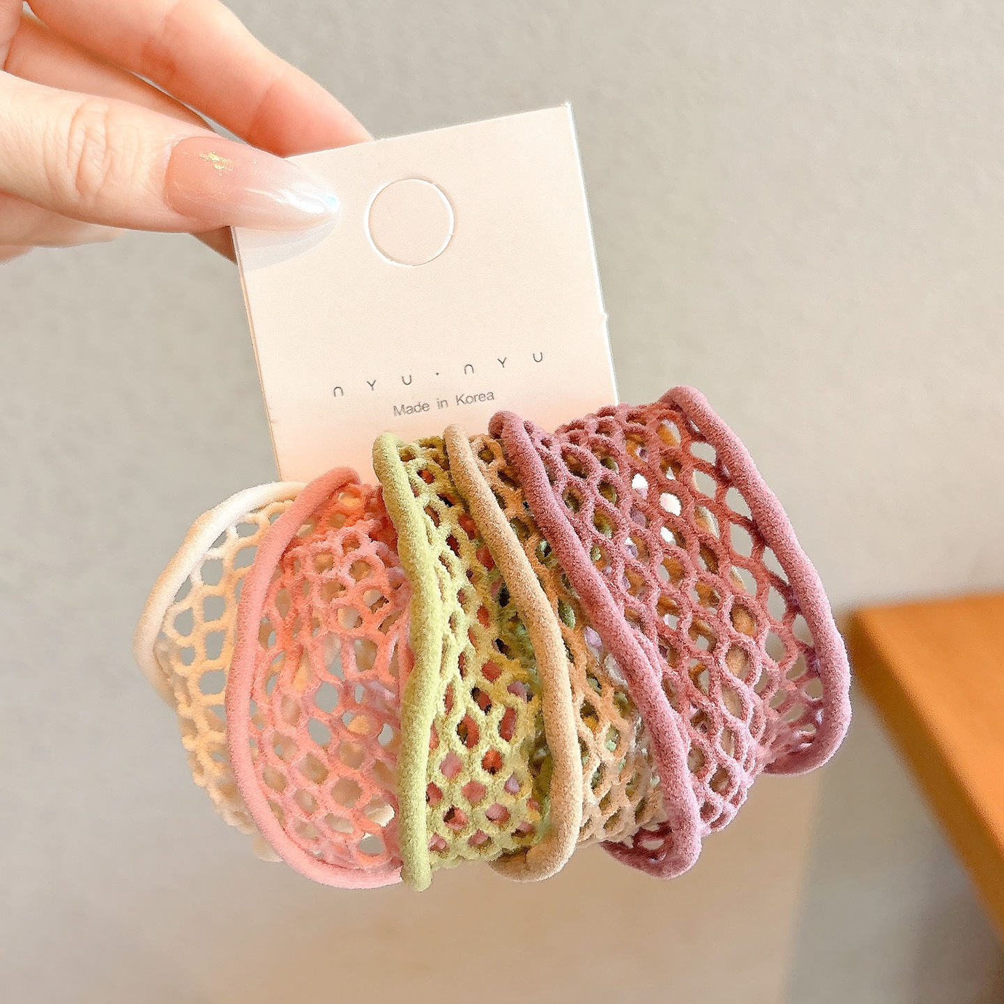 Coletero elástico sencillo de nuevo estilo 2026, banda para el pelo pequeña sin costuras para mujer, suave para el cabello, sujetador de cola de caballo.