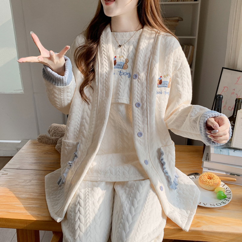 Three-Piece Set of Air Cotton Postpartum Nursing Pajamas for Pregnant Women in October and December, Pure Cotton Nursing Home Wear That Can Be Used for Breastfeeding