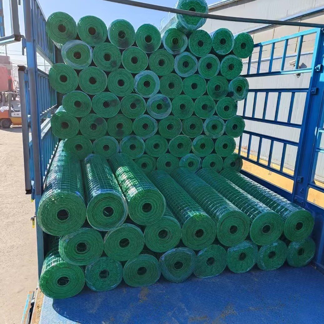 批发荷兰网护栏网铁丝网围栏网养鸡网养殖网防护网隔离网圈地铁网