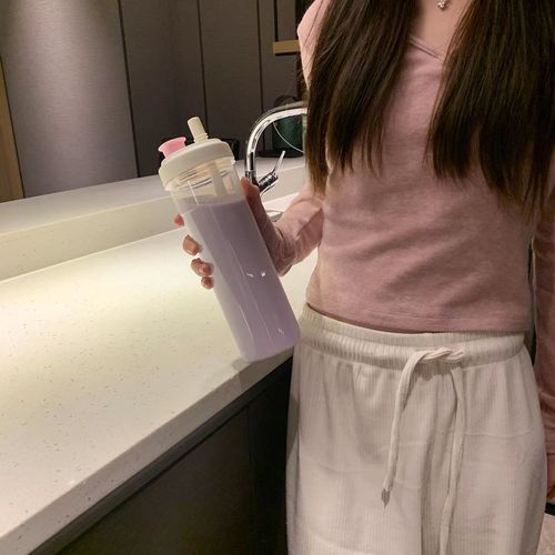 High-looking Korean-style large-capacity straw plastic cup with high temperature resistance and portable ins Feng Shui cup milk tea cup