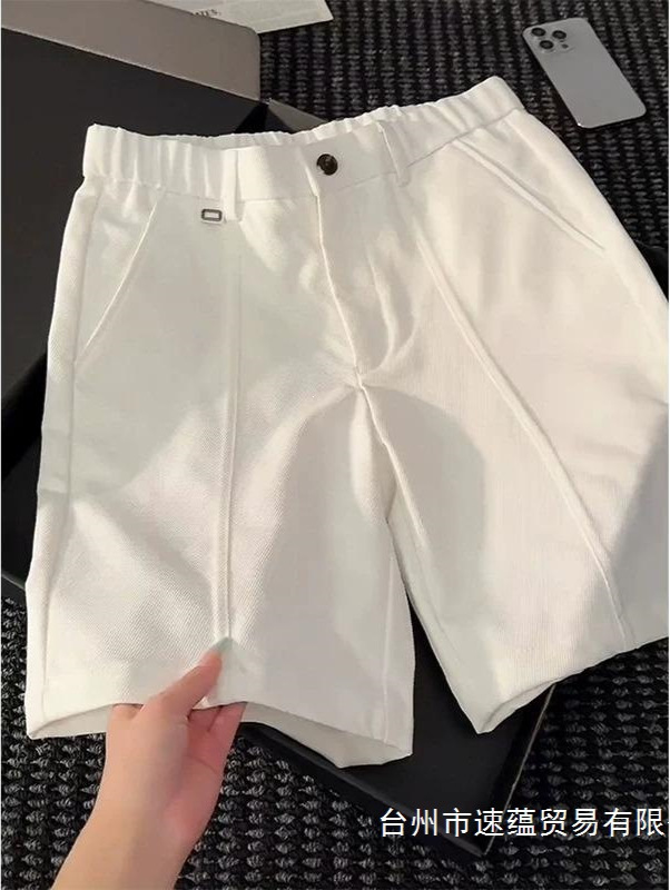 White casual suit shorts for men, summer twill pants with a mid-line design, straight and loose fit, wholesale White casual suit shorts for men, summer twill pants with a mid-line design, straight and loose fit, wholesale