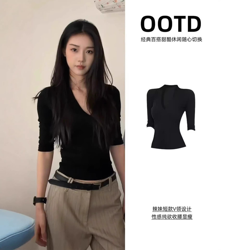 Hot Girl Style V-Neck Black T-Shirt for Women, New Spring/Summer Unique and Chic Slim-Fit Mid-Sleeve Short Top Hot Girl Style V-Neck Black T-Shirt for Women, New Spring/Summer Unique and Chic Slim-Fit Mid-Sleeve Short Top