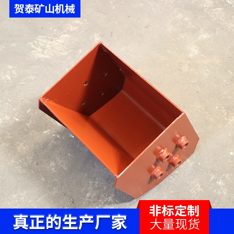 Индивидуальный бункер для подъема бетона, цемента и раствора с утолщенным стальным бункером для горнодобывающей промышленности.