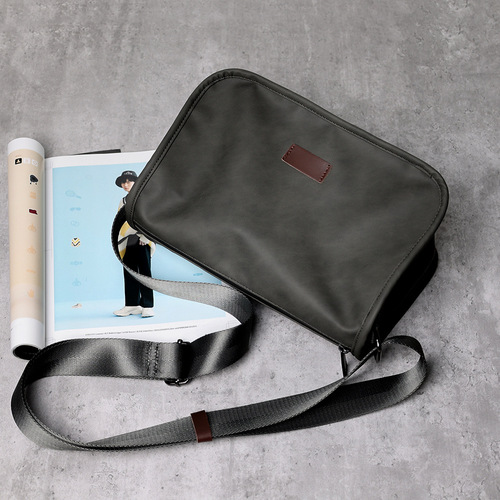 Nubuck leather retro cross-body bag, summer commuting small square bag, men's simple shoulder bag, outdoor cycling cross-body bag