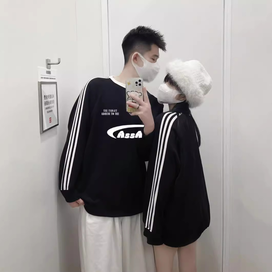 ASSACE 아메리칸 스타일 3 바 스트라이프 크루 넥 스웨트 가을과 겨울 레트로 스포츠 커플 패션 브랜드 RAGLAN UNI 루즈 남성과 여성