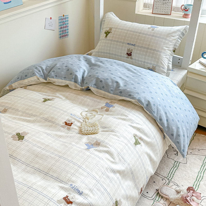 Cama fresca pequeña de cuatro piezas de algodón puro 2025 nuevo estilo dormitorio de estudiantes universitarios sábana edredón ropa de cama de tres piezas